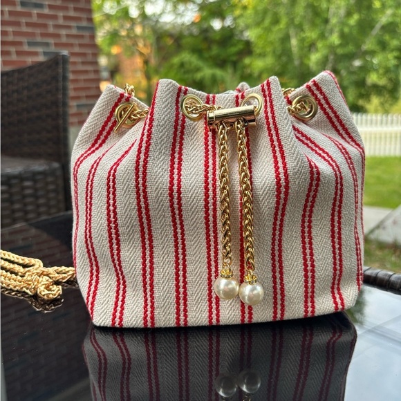 Striped Red and White Linen Bucket Bag - Picture 3 of 7